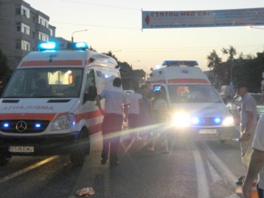 Accident rutier pe Aurel Vlaicu: două persoane au fost rănite